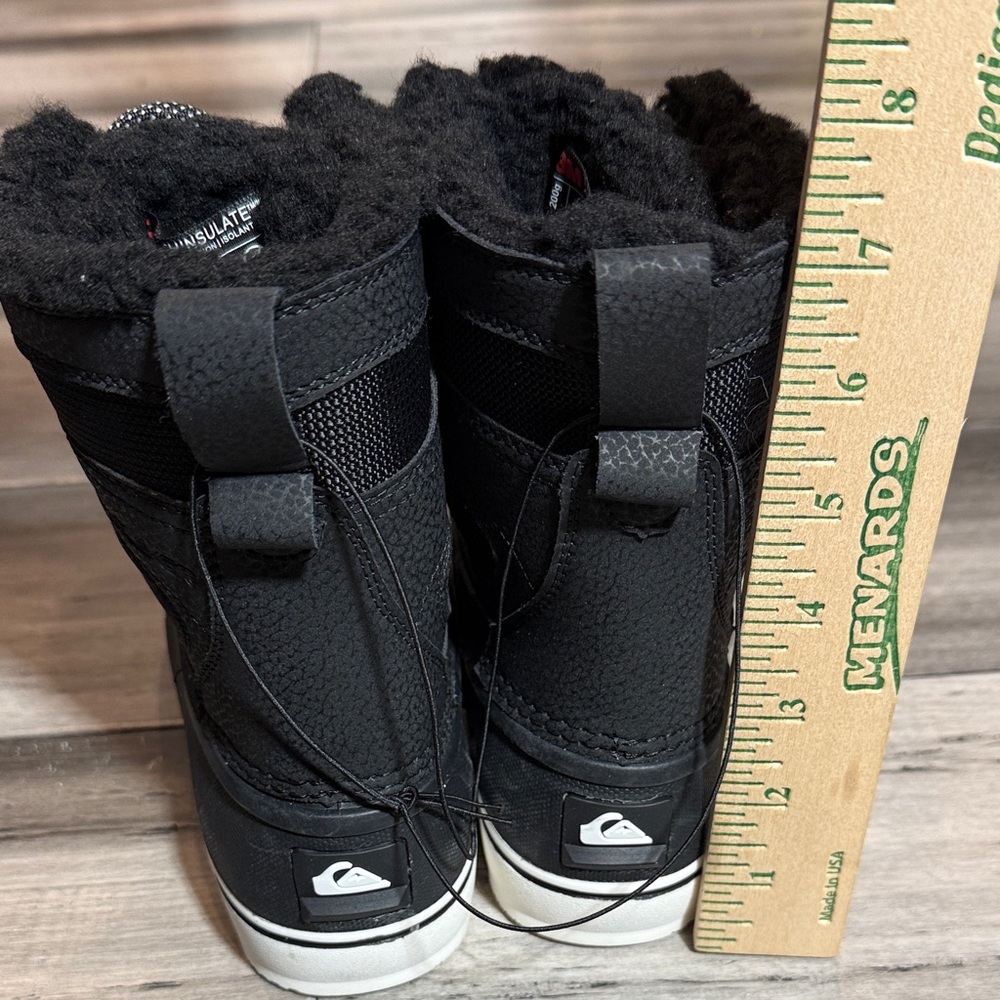 NWT Quiksilver Black Lace-Up Winter Boots with Faux Fur Collar - Picture 7 of 10